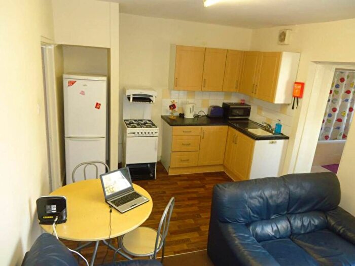 3 Bedroom House To Rent In Darran Street, Cathays, Cardiff, CF24
