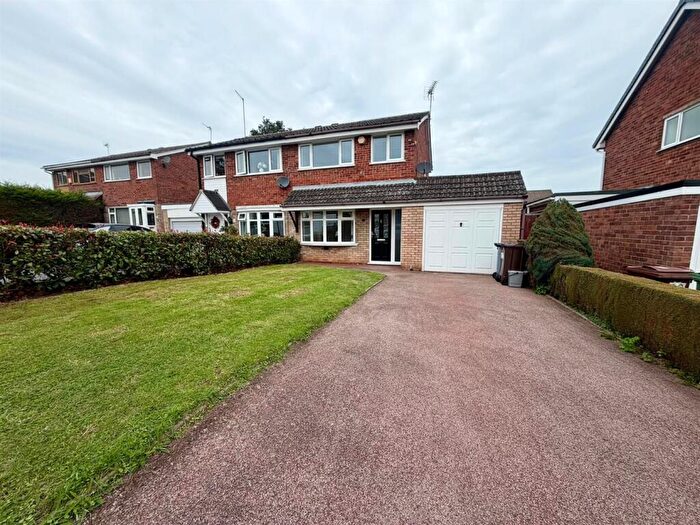 3 Bedroom House To Rent In Marlow Road, Stafford, ST17
