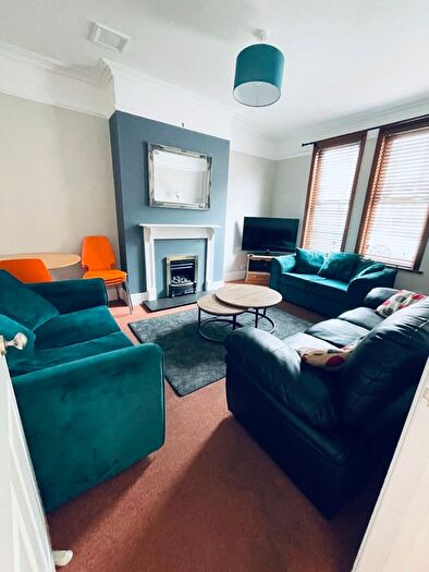 6 Bedroom Semi Detached House To Rent In Dunalley Parade, Cheltenham, GL50