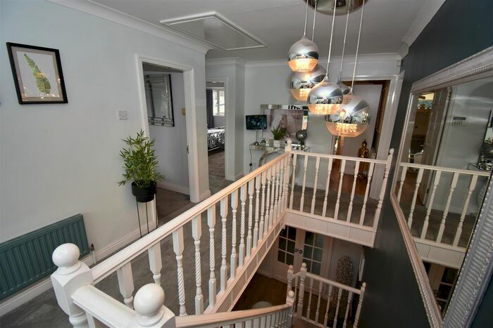 4 Bedroom Detached House For Sale In Lyndon Close, Castle Bromwich, Birmingham, B36