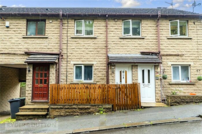 2 Bedroom Apartment To Rent In Factory Lane, Huddersfield, West Yorkshire, HD3