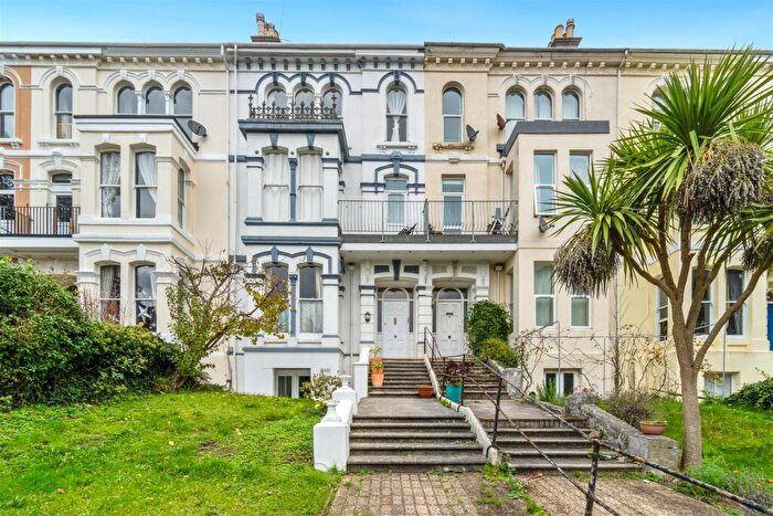 2 Bedroom Flat To Rent In Connaught Avenue, Mutley, Plymouth, PL4