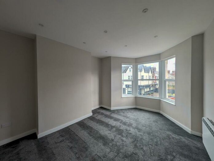 3 Bedroom Maisonette To Rent In Station Road, Whitley Bay, NE26