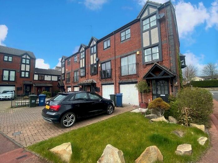 4 Bedroom End Of Terrace House To Rent In The Firs, Gosforth, NE3
