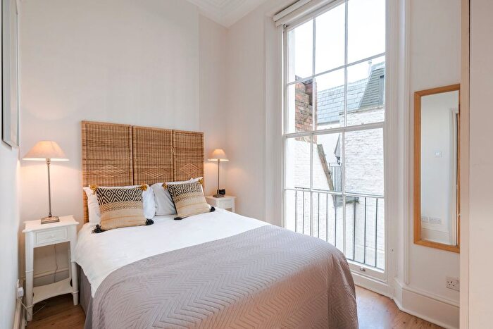 1 Bedroom Flat To Rent In York Street, Marylebone, London, W1H