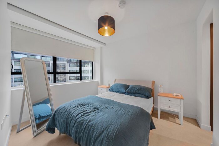 2 Bedroom Flat For Sale In Television Centre, Wood Lane, Shepherd's Bush, W12