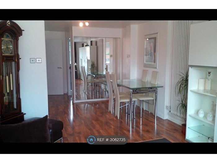 2 Bedroom Maisonette To Rent In Singleton Close, London, SW17