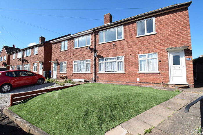 2 Bedroom Maisonette To Rent In Goostry Close, Glascote, Tamworth, B77