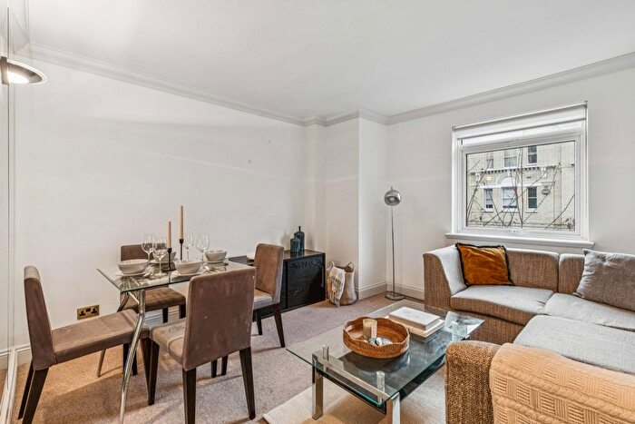 2 Bedroom Flat To Rent In Elm Park Gardens, London, SW10