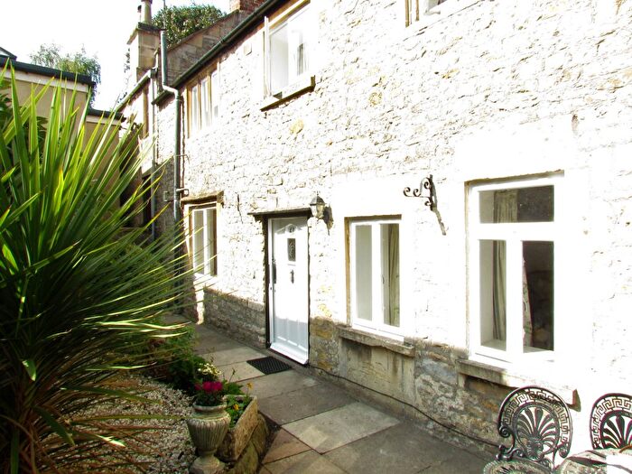 3 Bedroom Cottage To Rent In High Street, Bath, BA1