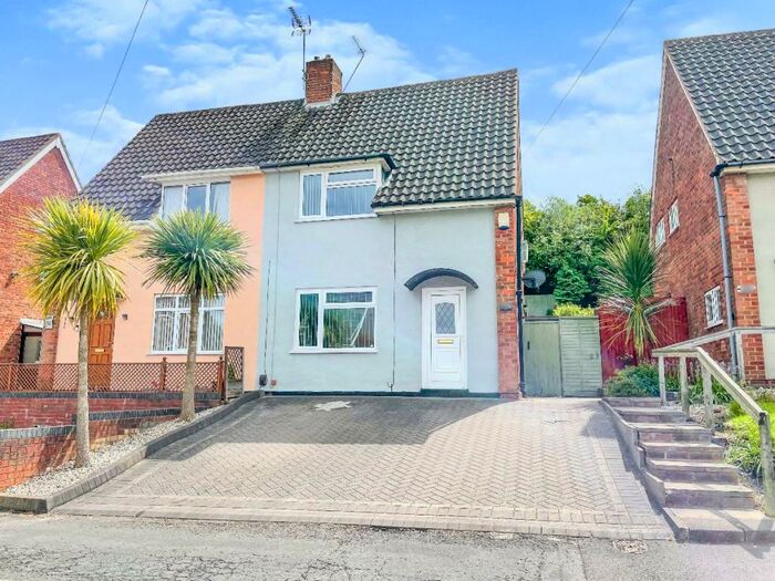 2 Bedroom Semi-Detached House To Rent In Hawkesley Road, Dudley, DY1