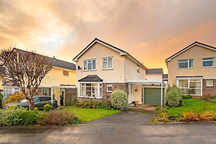 3 Bedroom Link Detached House For Sale In Pendlesham Gardens, Milton Hillside - No Chain, BS23