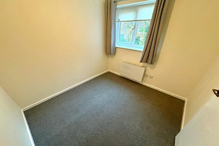 2 Bedroom Apartment To Rent In Cowley Close, Maybush, SO16