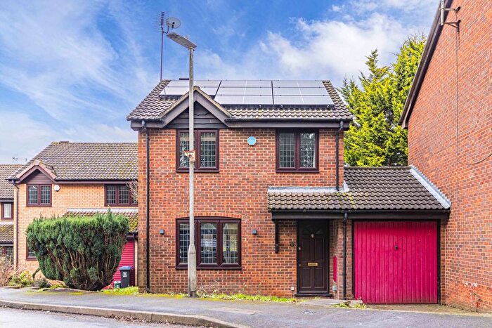 3 Bedroom Link Detached House To Rent In Hunters Oak, Hemel Hempstead, HP2