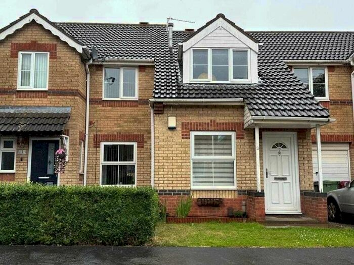 3 Bedroom Semi-Detached House To Rent In Bluebell Close, Scunthorpe, DN15