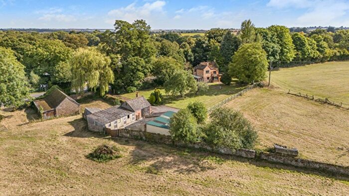 3 Bedroom Detached House For Sale In Adderbury, Banbury, Oxfordshire, OX17