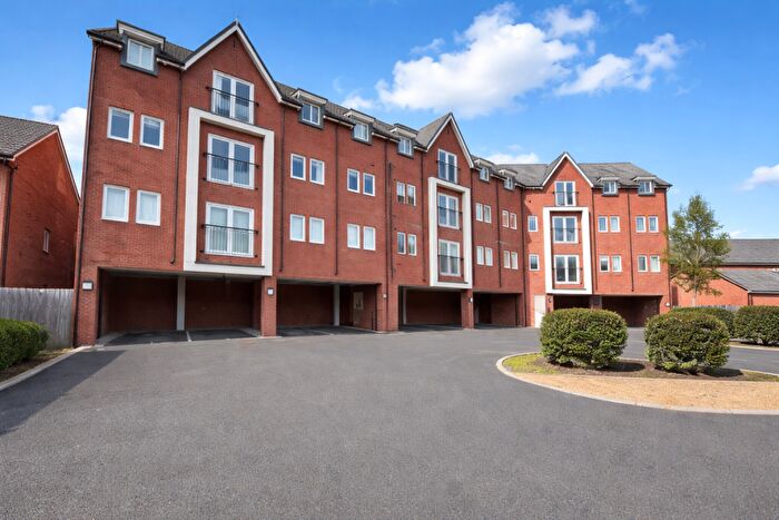 2 Bedroom Flat For Sale In Maplebeck Drive, Southport, Merseyside, PR8