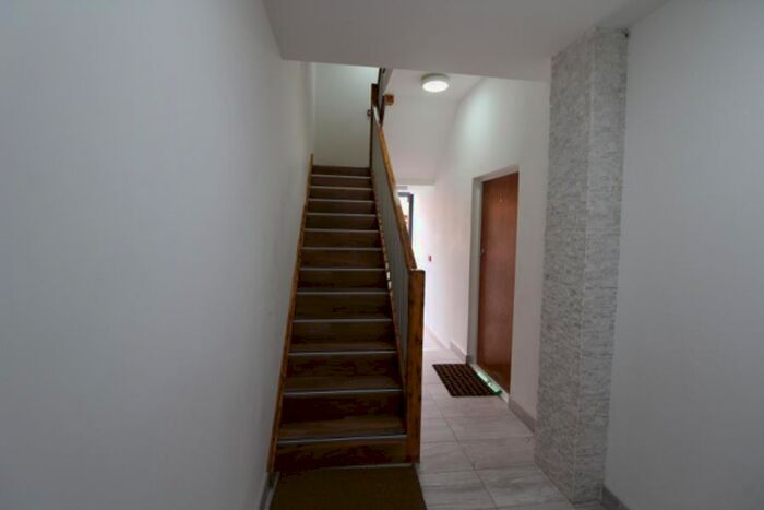 2 Bedroom Flat To Rent In Millennium Court, Broadway, Roath, Cardiff, CF24