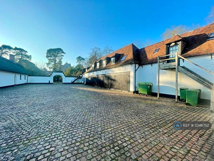 Studio To Rent In Moyns Park, Birdbrook, CO9
