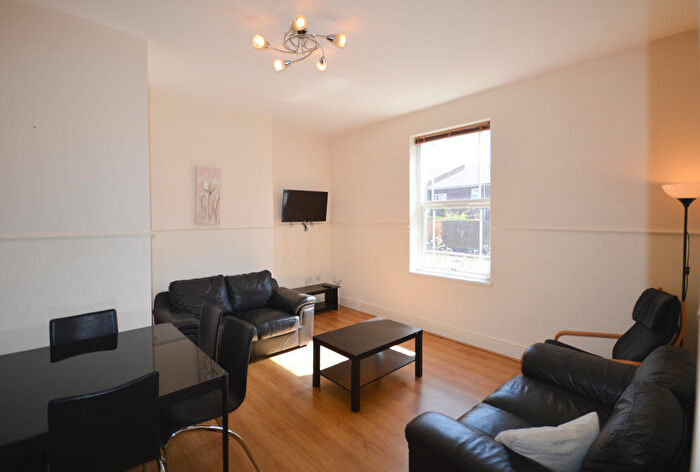 5 Bedroom Terraced House To Rent In £pppw - Chester Street, Sandyford, NE2