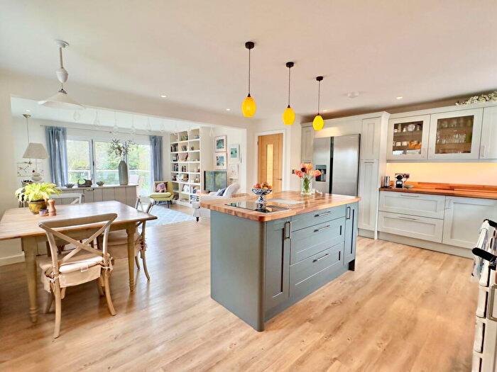 4 Bedroom Detached House For Sale In Shores Lane, Rock, PL27