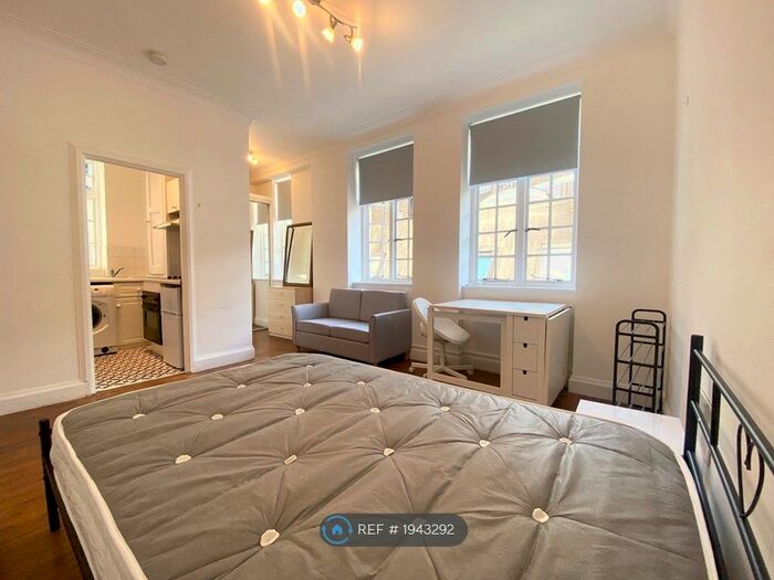 Studio To Rent In Beaumont Court, London, W1G