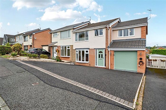 4 Bedroom Semi-Detached House For Sale In Pinewood, Blackburn, Lancashire, BB2