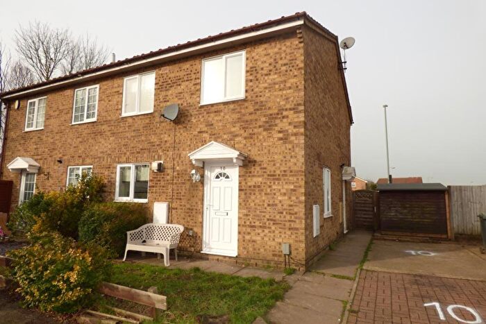 1 Bedroom Cluster House To Rent In Warton Green, Luton, LU2