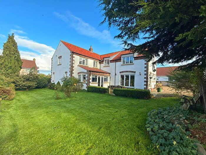 4 Bedroom Detached House For Sale In Folkton, Scarborough, YO11