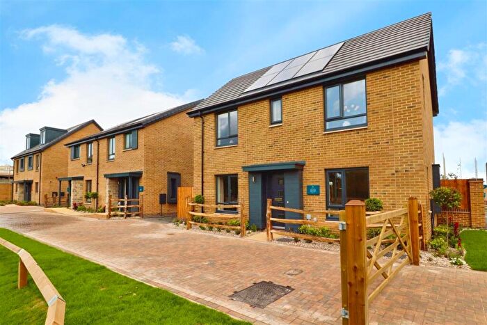 3 Bedroom Detached House For Sale In Kings Drive, Cardiff, CF3