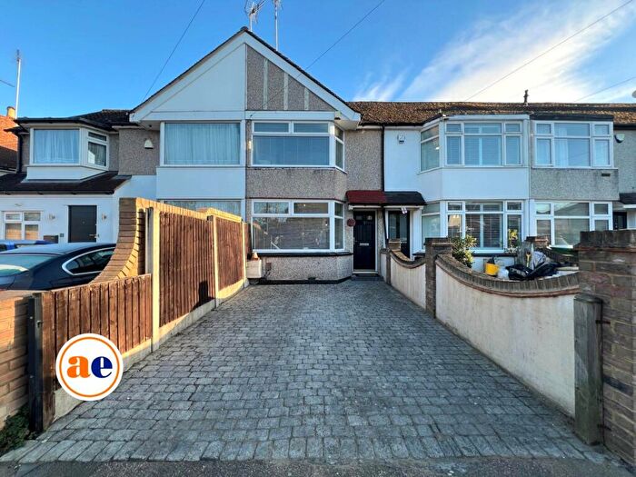 2 Bedroom House For Sale In Old Manor Way, Bexleyheath ** D Floorplan Available **, DA7