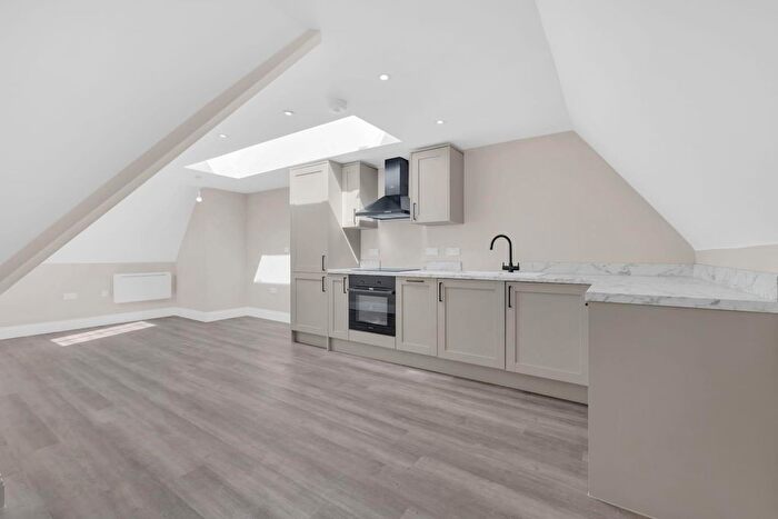 1 Bedroom Flat For Sale In Kent Road, Orpington, BR5