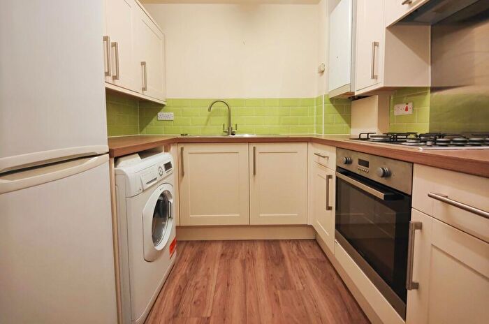 2 Bedroom Town House To Rent In St. Johns Mews, Lancaster, LA1