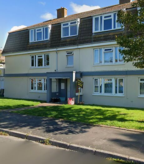 2 Bedroom Flat To Rent In Ottawa Road, Weston-Super-Mare, BS23