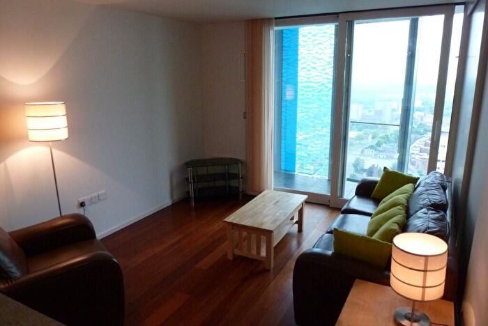 2 Bedroom Apartment To Rent In Beetham Tower, Holloway Circus, B1