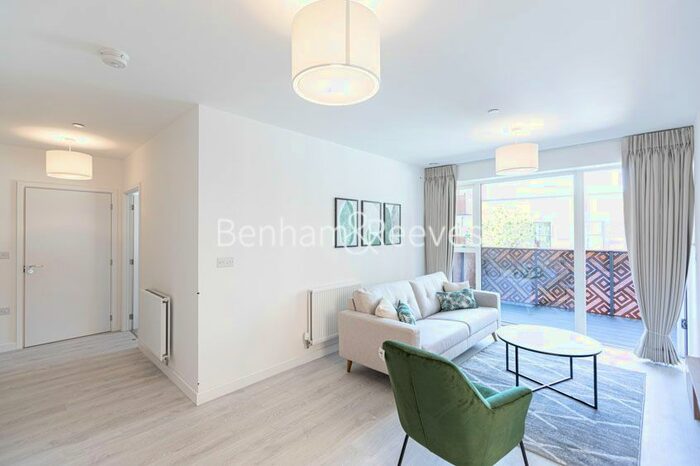 1 Bedroom Flat To Rent In East Acton Lane, Acton, W3