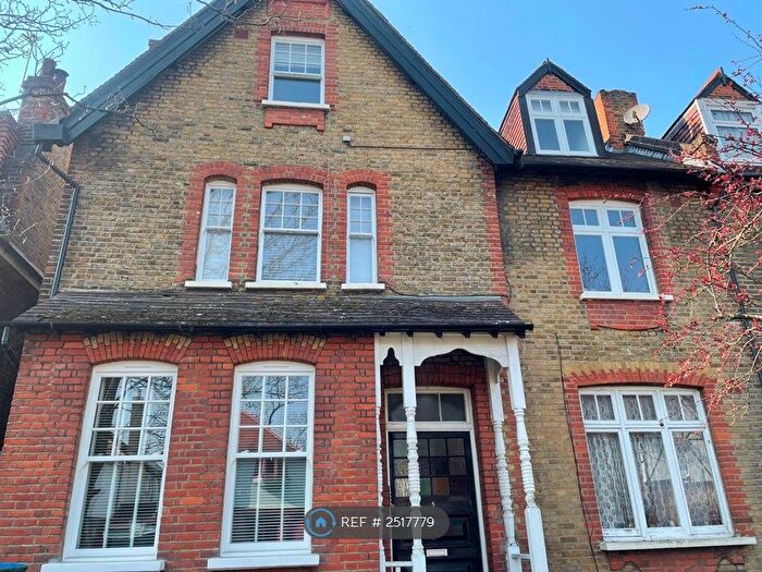 1 Bedroom Flat To Rent In Glenluce Road, London, SE3