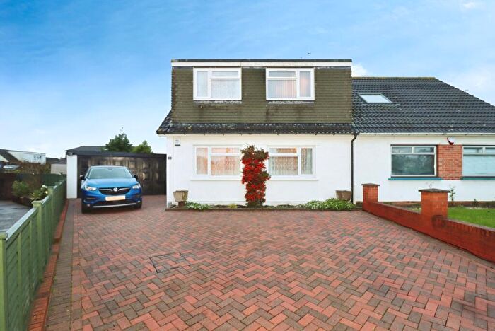 3 Bedroom Bungalow For Sale In Bourton Close, Patchway, Bristol, Gloucestershire, BS34