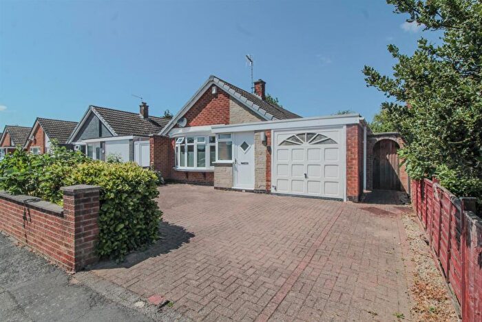 2 Bedroom Detached Bungalow For Sale In Cherrywood Gardens, Thorneywood, Nottingham, NG3