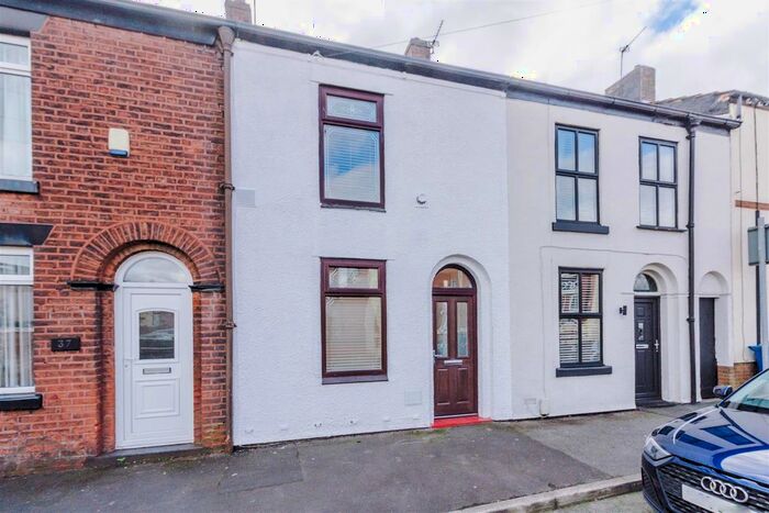 2 Bedroom Terraced House To Rent In Bolton Old Road, Atherton, Manchester, M46