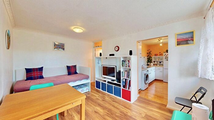 1 Bedroom Flat For Sale In Horsenden Lane North, Greenford, UB6
