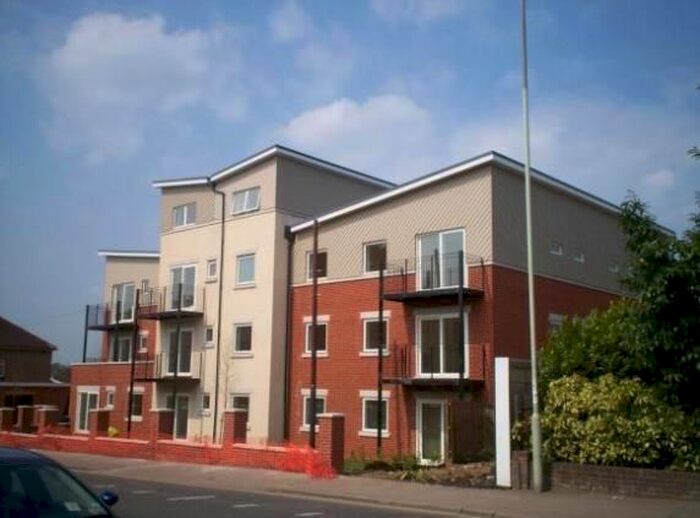 2 Bedroom Flat To Rent In Whippendell Road, Watford, WD18