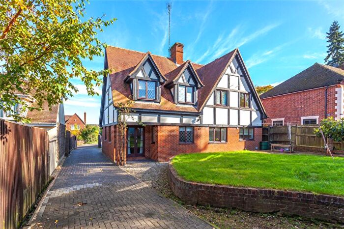 6 Bedroom Detached House For Sale In Western Road, Henley-on-Thames, Oxfordshire, RG9