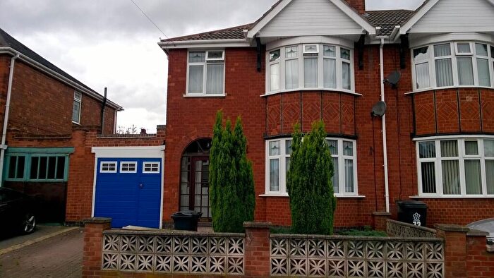 3 Bedroom Semi Detached House To Rent In Somerville Road, Rowley Fields, Leicester, LE3