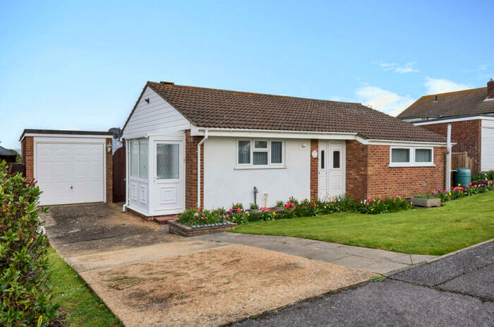 2 Bedroom Bungalow For Sale In Elizabeth Close, Seaford, East Sussex, BN25