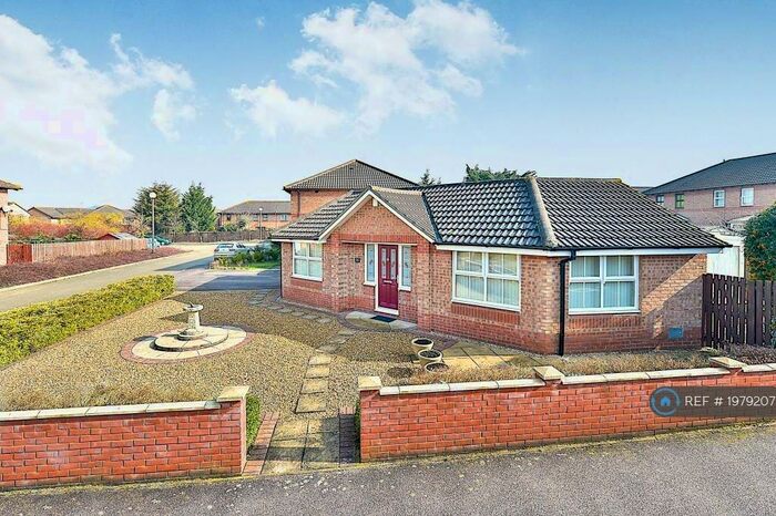 1 Bedroom Bungalow To Rent In Wynyard Court, Oldbrook, Milton Keynes, MK6