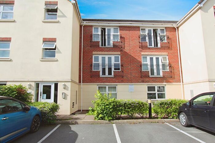 2 Bedroom Flat For Sale In Peckerdale Gardens, Spondon, Derby, DE21