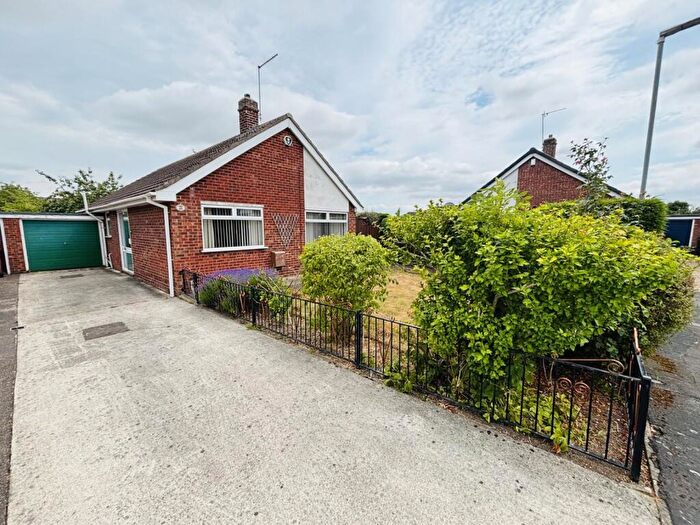3 Bedroom Bungalow For Sale In The Paddock, Gilberdyke, Brough, East Yorkshire, HU15