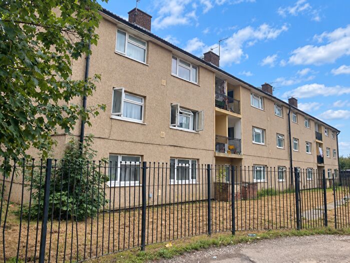 2 Bedroom Flat For Sale In Printon Avenue, Manchester, M9