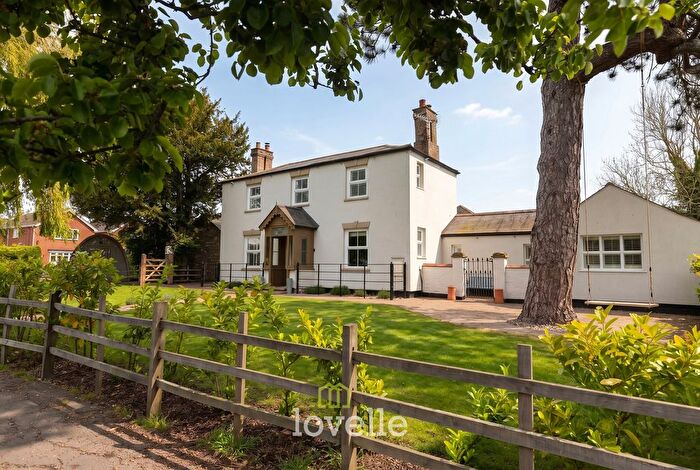 5 Bedroom Detached House For Sale In Archer Road, Waltham, DN37